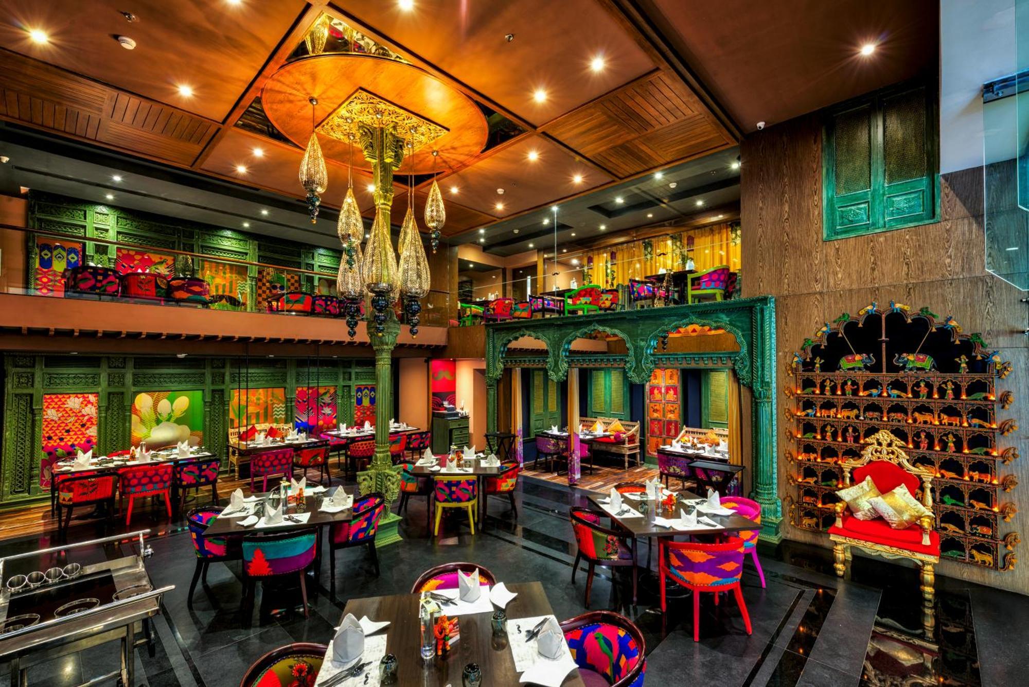 Grand Chennai By Grt Hotels Exteriér fotografie Interior of the restaurant